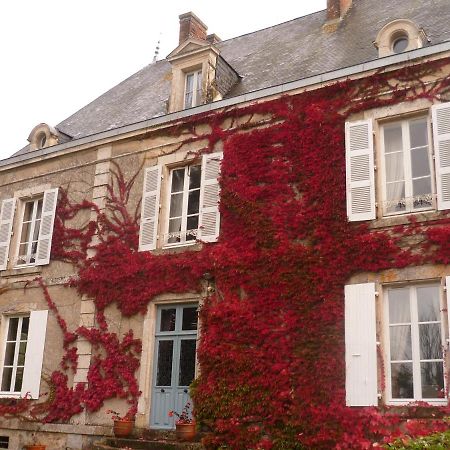 Le Logis Acomodação com café da manhã Les Pineaux Exterior foto